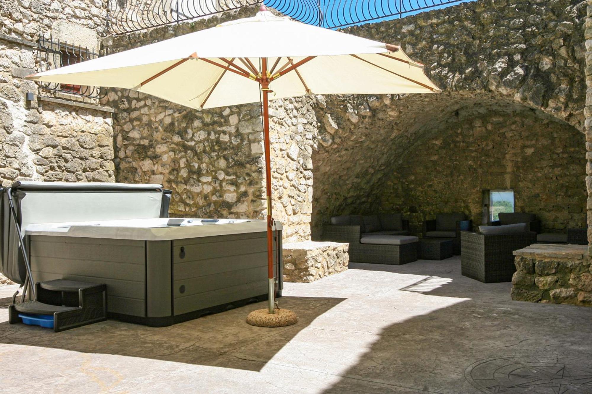 La Closerie D'Escalin Gite 12 Personnes Et Jacuzzi La Garde-Adhémar エクステリア 写真