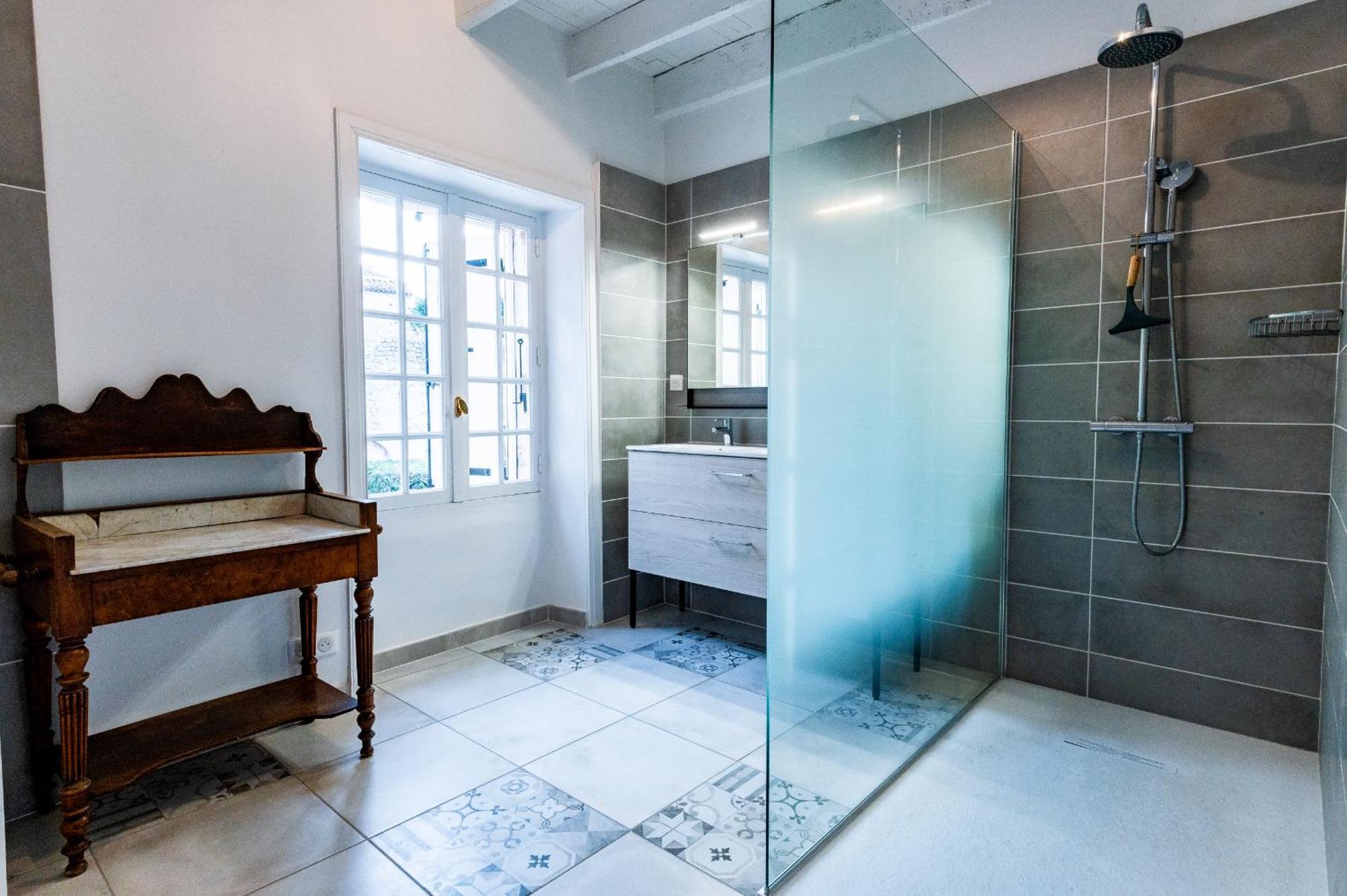 La Closerie D'Escalin Gite 12 Personnes Et Jacuzzi La Garde-Adhémar エクステリア 写真